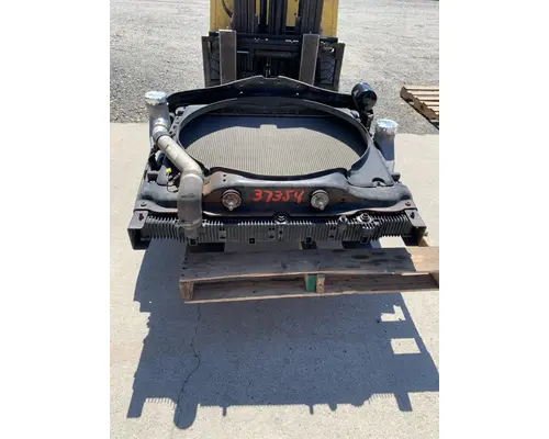 FREIGHTLINER CASCADIA RADIATOR