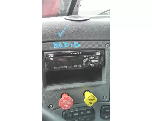 FREIGHTLINER CASCADIA RADIO AMFMBLUETOOTH