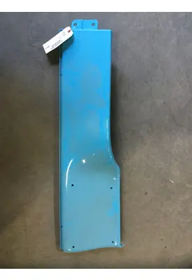 FREIGHTLINER CASCADIA ROCKER PANEL 