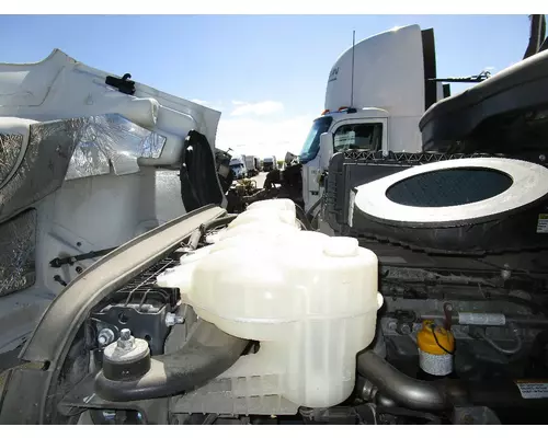 FREIGHTLINER CASCADIA Radiator Overflow Bottle
