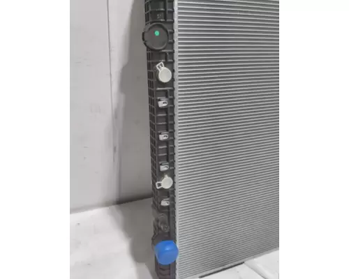 FREIGHTLINER CASCADIA Radiator