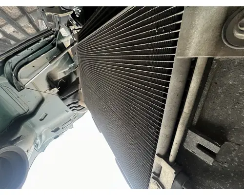 FREIGHTLINER CASCADIA Radiator