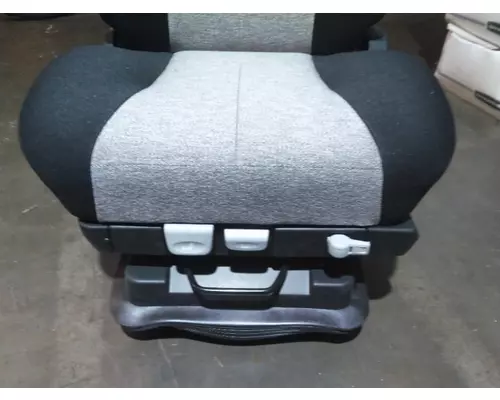 FREIGHTLINER CASCADIA SEAT, FRONT