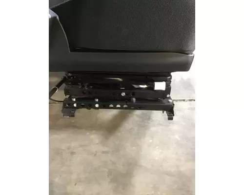 FREIGHTLINER CASCADIA SEAT, FRONT