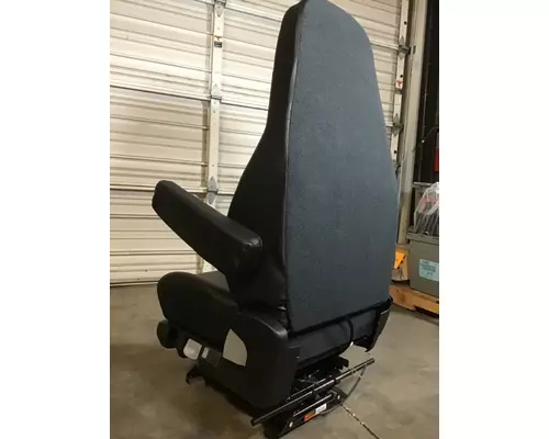 FREIGHTLINER CASCADIA SEAT, FRONT