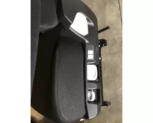 FREIGHTLINER CASCADIA SEAT, FRONT