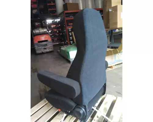 FREIGHTLINER CASCADIA SEAT, FRONT