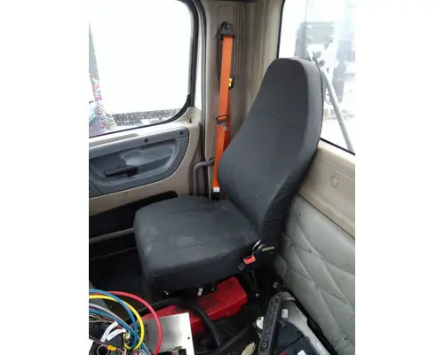 FREIGHTLINER CASCADIA SEAT, FRONT