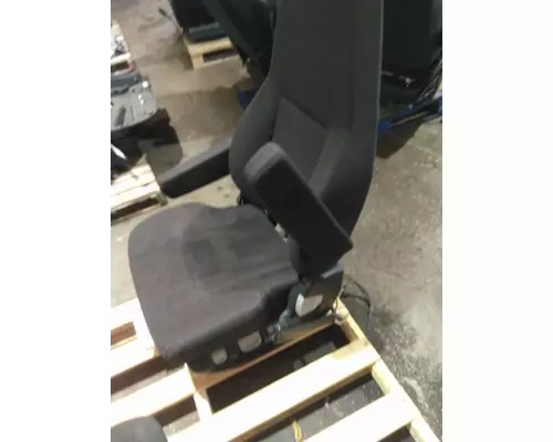 FREIGHTLINER CASCADIA SEAT, FRONT