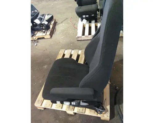 FREIGHTLINER CASCADIA SEAT, FRONT