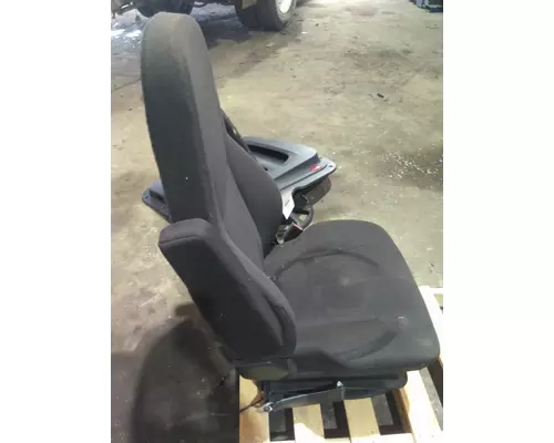 FREIGHTLINER CASCADIA SEAT, FRONT