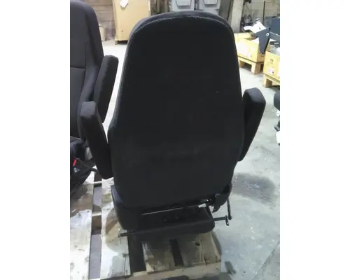 FREIGHTLINER CASCADIA SEAT, FRONT