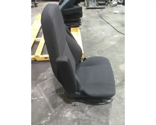 FREIGHTLINER CASCADIA SEAT, FRONT