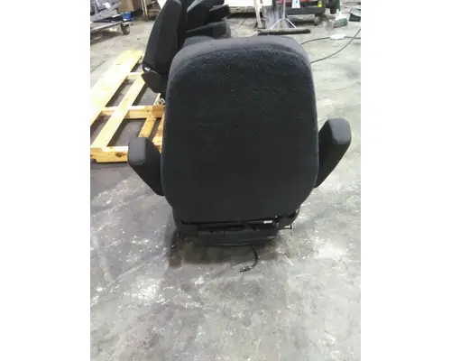 FREIGHTLINER CASCADIA SEAT, FRONT