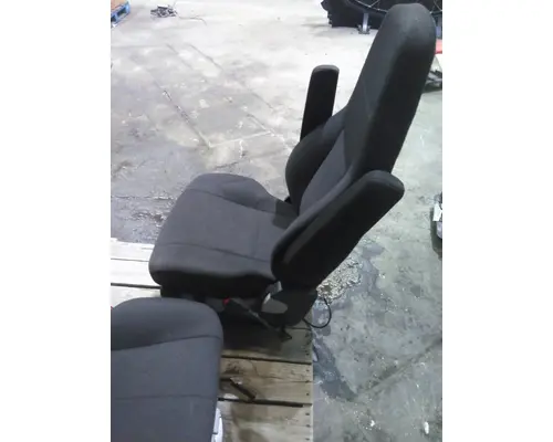 FREIGHTLINER CASCADIA SEAT, FRONT