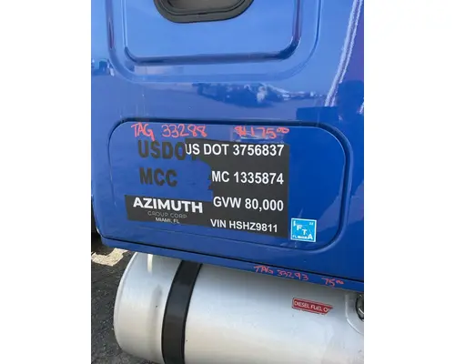 FREIGHTLINER CASCADIA SLEEPER-INTERIOR