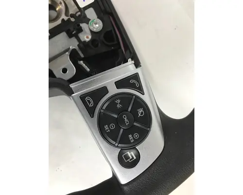 FREIGHTLINER CASCADIA STEERING WHEEL