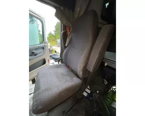 FREIGHTLINER CASCADIA Seat, Front