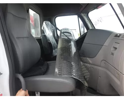 FREIGHTLINER CASCADIA Seat, Front