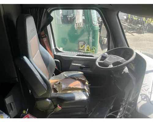 FREIGHTLINER CASCADIA Seat, Front