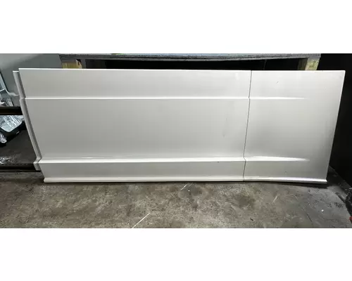 FREIGHTLINER CASCADIA Side Extender
