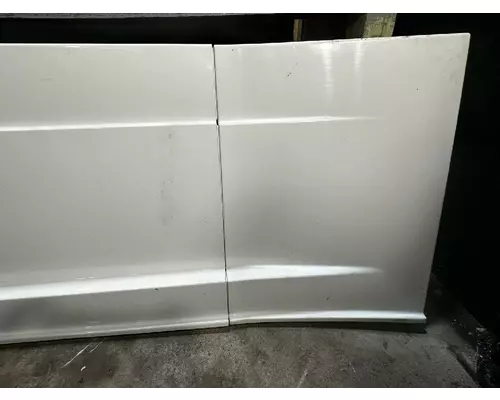 FREIGHTLINER CASCADIA Side Extender