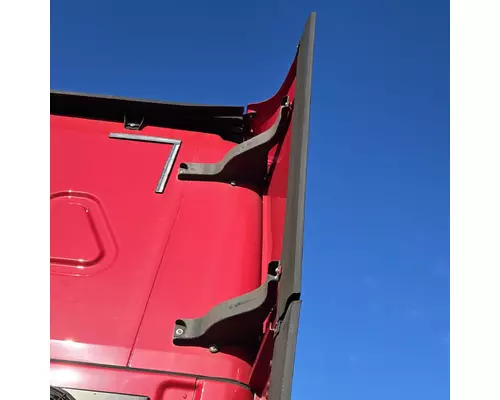 FREIGHTLINER CASCADIA Side Fairing