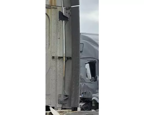 FREIGHTLINER CASCADIA Side Fairing