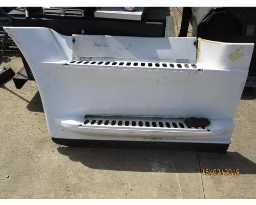 FREIGHTLINER CASCADIA Side Fairing