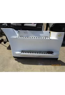 FREIGHTLINER CASCADIA Side Fairing