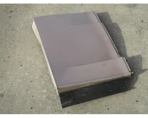 FREIGHTLINER CASCADIA Side Fairing