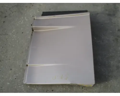 FREIGHTLINER CASCADIA Side Fairing