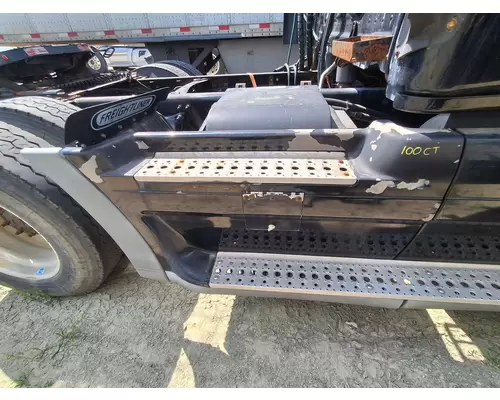 FREIGHTLINER CASCADIA Side Fairing