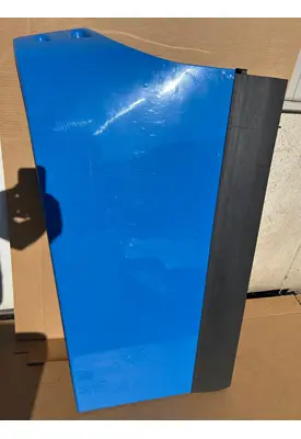 FREIGHTLINER CASCADIA Side Fairing