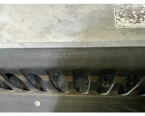 FREIGHTLINER CASCADIA Side Fairing