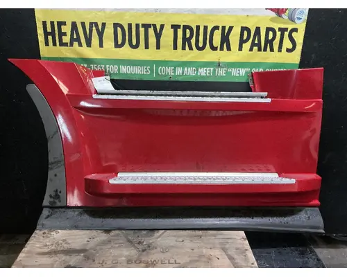 FREIGHTLINER CASCADIA Side Fairing