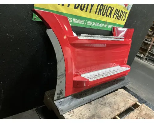 FREIGHTLINER CASCADIA Side Fairing