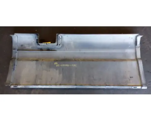 FREIGHTLINER CASCADIA Side Fairing