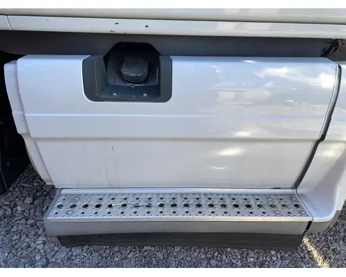 FREIGHTLINER CASCADIA Skirt