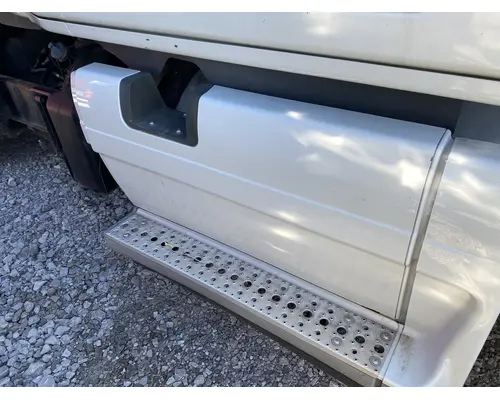 FREIGHTLINER CASCADIA Skirt