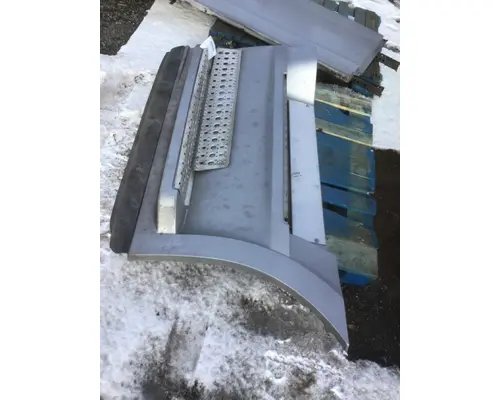 FREIGHTLINER CASCADIA Skirt