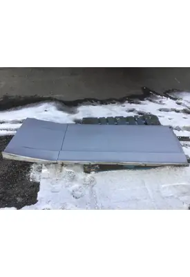 FREIGHTLINER CASCADIA Skirt