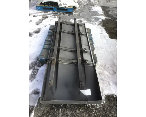 FREIGHTLINER CASCADIA Skirt