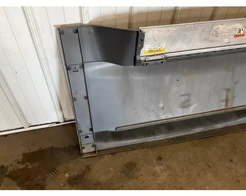 FREIGHTLINER CASCADIA Skirt