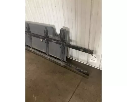 FREIGHTLINER CASCADIA Skirt