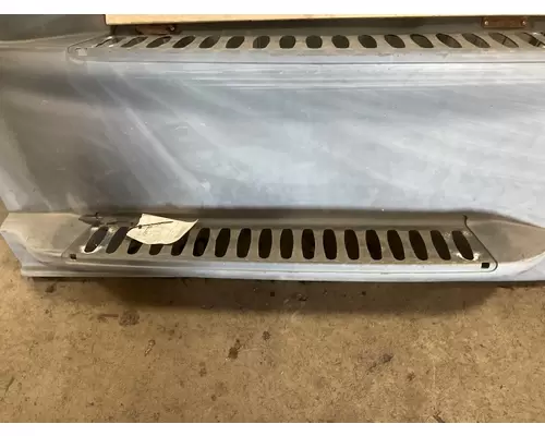 FREIGHTLINER CASCADIA Skirt