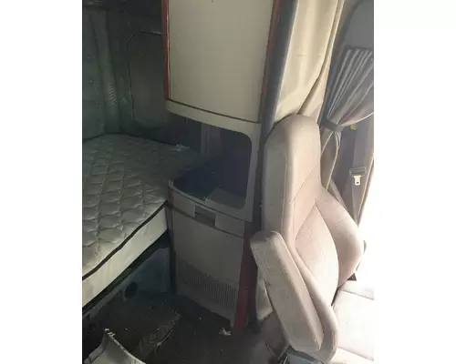 FREIGHTLINER CASCADIA Sleeper Cabinet