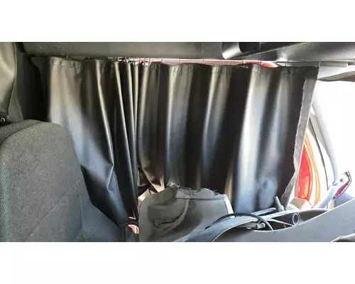 FREIGHTLINER CASCADIA Sleeper Curtain