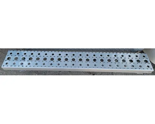 FREIGHTLINER CASCADIA Step