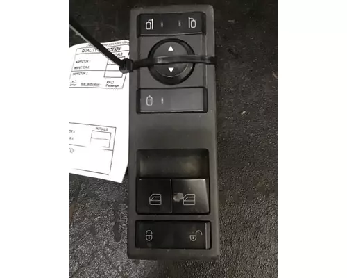 FREIGHTLINER CASCADIA Switch Cluster